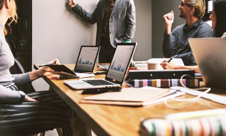 Image de couverture de l’article : Comment réussir site vitrine agence pour une entreprise locale : guide pratique et consei…